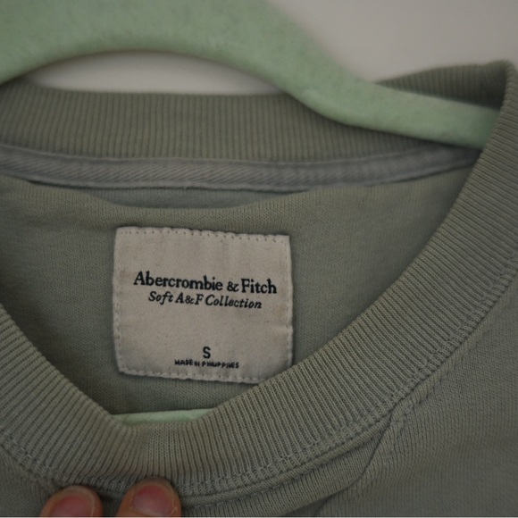 Abercrombie & Fitch Sage Green Sweatshirt Crewneck Size Small - Picture 7 of 9